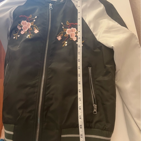 Glamorous Bomber Jacket Size Small - Picture 9 of 11